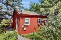Secluded Sunset Point mountain top cabin, wifi, Dish TV, firepit - Ferienwohnung Bar Harbor