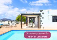 Spacious Private Villa up to 16 - Casa Quintero Yaiza - Volcano, Timanfaya park, Bodega & South Beaches - Heated Pool - Game Room - Charcoal grill - B&B Yaiza