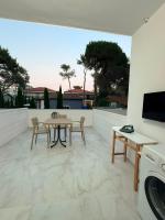 Soft Pine Appartment - B&B Golem