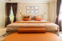 SPECIAL DEAL, Luxury 2BR Retreat, King Suite, Spa Baths, Sleeps 4, Fast WiFi, Pet Friendly, Business Travel, Near Downtown Raleigh - Chambres d'hôtes Raleigh
