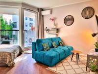 NEW APARTMENT near METRO & MALL in Green Oasis - Bed and Breakfast Warschau