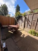 New luxurious and spacious guest suite in Banstead - B&B Banstead