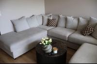 Spacious 1 Bedroom Apartment with 85in TV & Ocean View - B&B Reykjavik