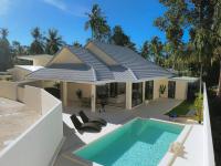 Le Chateau de Maman 4BR Pool Villa in Maenam - B&B Mae Nam