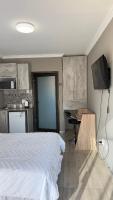 Backyard flat in Cimbebasia - B&B Windhoek