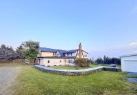 Historic Coastal Retreat - Pool & Sandy Beach Access - B&B Halifax