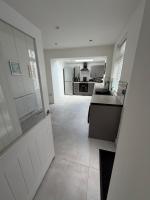 Your South Wales adventure base - Sleeps 7 - B&B Dowlais