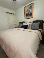 Serenity Garden Studio with Pool - B&B Naples