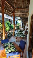 Polly Lodge Bungalow Zanzibar Kiwengwa - B&B Kiwengwa