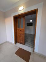 Spacious house with a big garden and fire pit - B&B Tirana