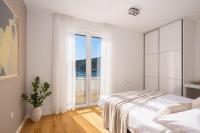 Comfort Apartment mit 2 Schlafzimmern sowie einer Terrasse mit Meerblick