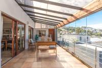 3 Bedroom Hilltop Home with Spectacular Views - Bed and Breakfast Kaapstad