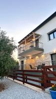 Mimoza Apartments - Chambres d'hôtes Limenária