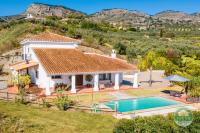 Villa El Capricho 3BR Escape in Beautiful Álora - B&B Alora