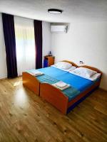 Villa Sara - Apartments & Garden, Kratovo - B&B Kratovo