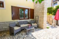 Apartment with king bed and free parking, 200m from sea - Chambres d'hôtes Crikvenica