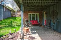 Majestic Maples - Quiet oasis with 2 king beds - B&B Port Perry