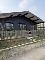 The Wooden Nest Jacuzzi & Lake View - Ferienwohnung Jabbeke