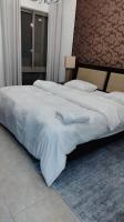 Glow and Grace in Abdoun Best location - B&B Amman