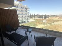5 min walk to Mackenzie Beach, Stylish 1BR Apt - B&B Lárnaca