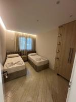 Mountain View Apartment - Chambres d'hôtes Tirana