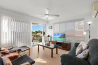 Cheltenham Apartments Unit 7 40 King St - B&B Caloundra