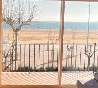 Voramar Palamós, desconnexió a primera línia - B&B Palamós