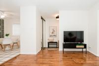 Fabulous Home-King bed-Easy Access to EVERyTHING! - Ferienwohnung Edmonton