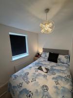 Beautiful New-Build Home in Grimsby with free parking - Chambres d'hôtes Grimsby