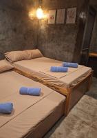 Pointbreak Homestay - B&B Cabuntog