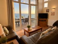 Westward Ho! Beach Retreat - Ocean View - Private Balcony - Sleeps 6 - B&B Westward Ho!