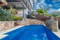 Moorings 1770 - Luxury Couples Retreat with Ocean Views - Bed and Breakfast Seventeen Seventy
