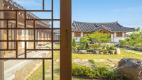Gyeongju Wadamjung Hanok Pension - B&B Gyeongju