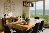 Elegant Condo - Balcony Pool & Stunning View - B&B Baie-Saint-Paul