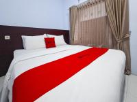 RedDoorz near Ramayana Mall Banyuwangi - B&B Banyuwangi