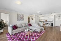 Modern 2 bedroom in Perth CBD with Pool and Gym - Bed and Breakfast Perth