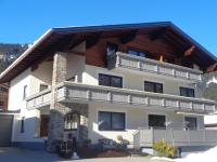 Ferienwohnungen Huber - Bed and Breakfast Holzgau