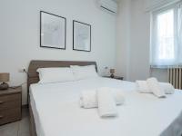 Bright apartment in the center of Rho - Bed and Breakfast Rho