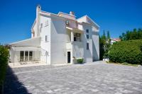 Apartments & Rooms Petra - B&B Zara