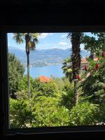 Medieval Stone Retreat with Lake Views - B&B Stresa