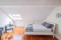 Spacious House with Large Garden in Jette - B&B Brussels