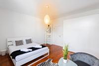Spacious House with Large Garden in Jette - Bed and Breakfast Brussel
