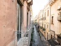 B&B Santa Filomena - parcheggio convenzionato a 50mt e aria condizionata - checkin H24- 2 min pescheria - Chambres d'hôtes Catane