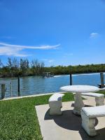 Steps to Gulf - Waterfront - Pool - B&B Clearwater Beach
