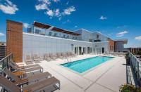 Apt Steps from Crystal City Metro W Gym - B&B Arlington