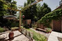 Garden Retreat: St Andrews 2-Bed Stay - Chambres d'hôtes Bristol