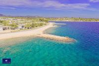 BUQEZ ECO RESORT - Beach Villa 28 - Directly by beach - Bed and Breakfast Drage