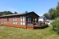 Luxury Lodge with peaceful pond view at Southview - Chambres d'hôtes Skegness