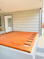 Artist Garden Retreat 2BR White Rock Beach - B&B White Rock