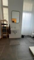 Große Altbauwohnung im grünen Bötzowviertel - B&B Berlin